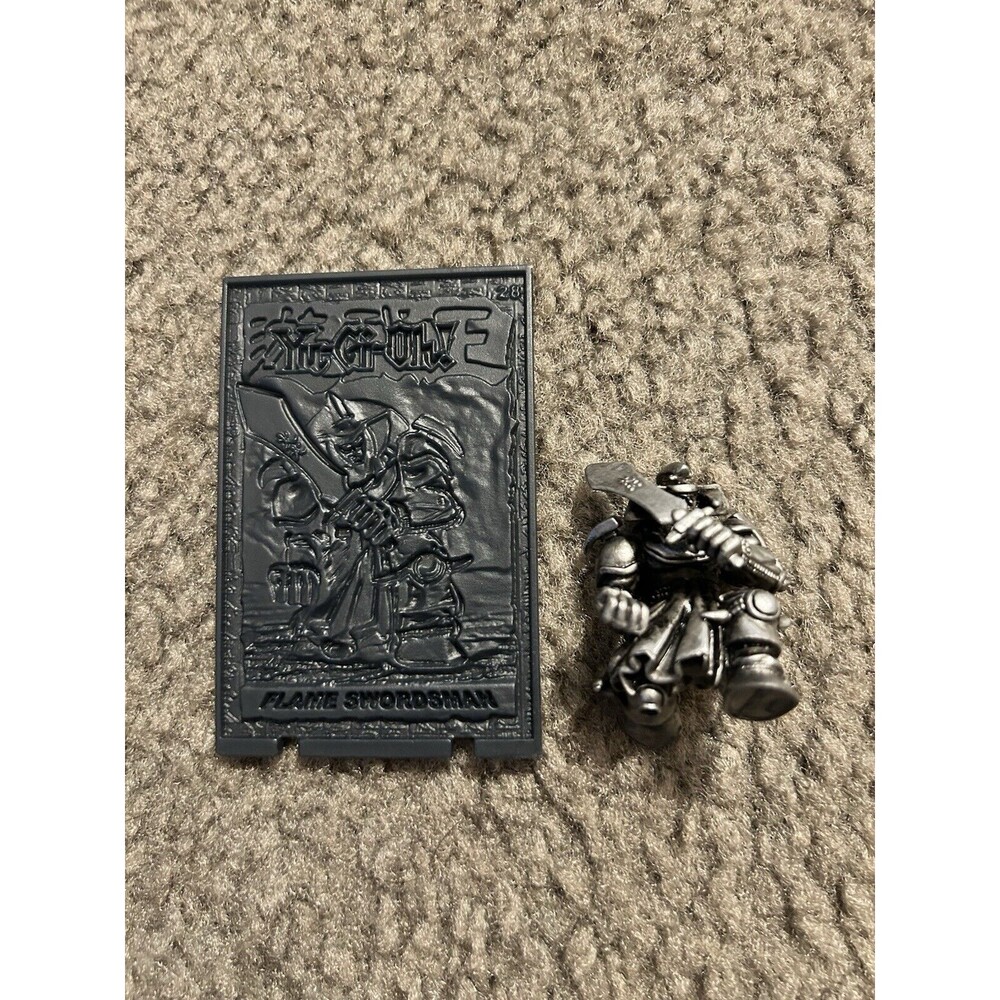 Yu-Gi-Oh! Flame Swordsman Silver Look Mattel Action Figure Yugioh W/ Holo Tile